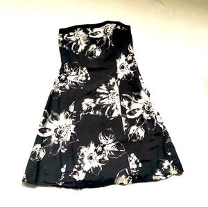 Ann Taylor Black & white floral print dress